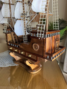 Pareja de Galeones en madera de haya hechos y decorados a... 2