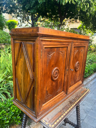 Mueble escritorio en Nogal