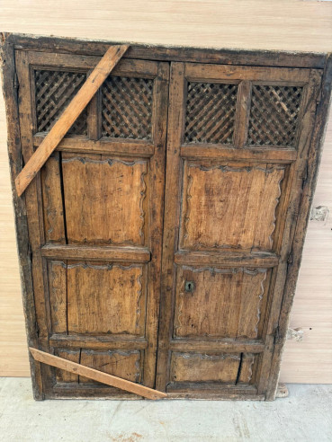 Puertas de alacena, (necesitan restauración).