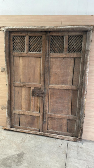 Puertas de alacena, (necesitan restauración).