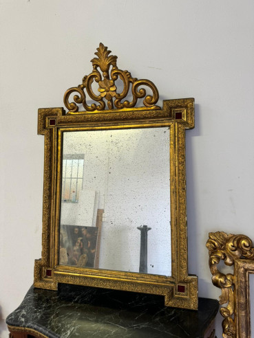 Antiguo Espejo de madera con penacho, con luna degastada.