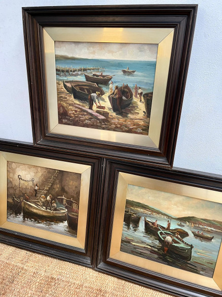 Tríptico de marinas con pescadores del pintor Malagueño Ribas.