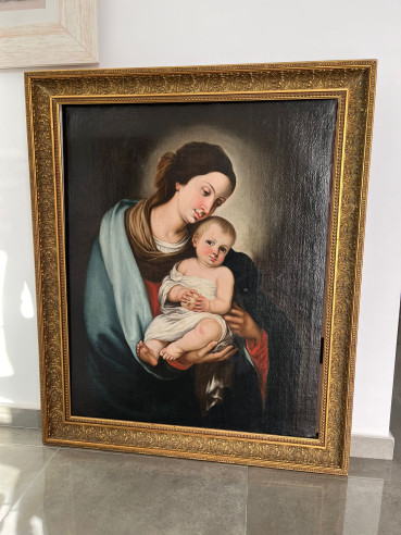 Virgen María con niño Jesús.