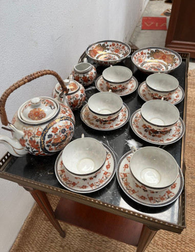 Juego de Té de fina porcelana oriental.