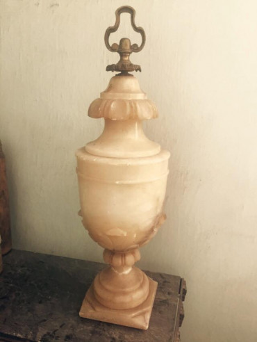 Copa de mármol de alabastro