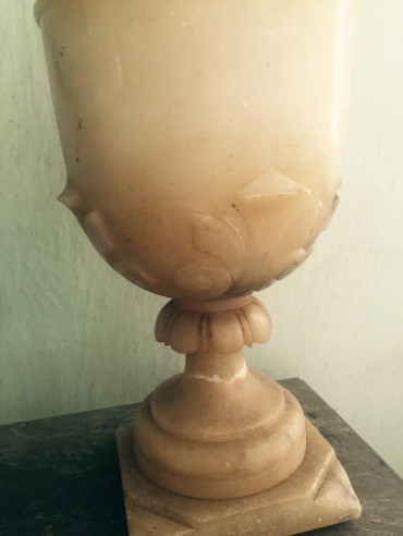 Copa de mármol de alabastro