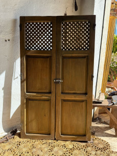 Puertas de alacena con celosía.