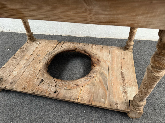 Mesa camilla rústica en madera XIX.