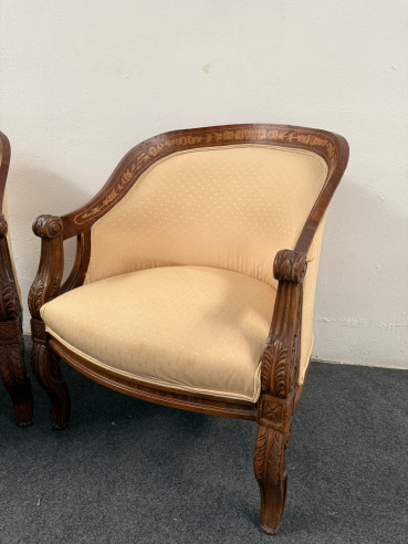 Elegante pareja de butacas o sillones con...