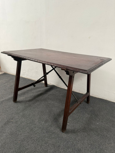 Fantástica mesa comedor o despacho con tapa de roble de 1 sola pieza plegable con hierro forjado.