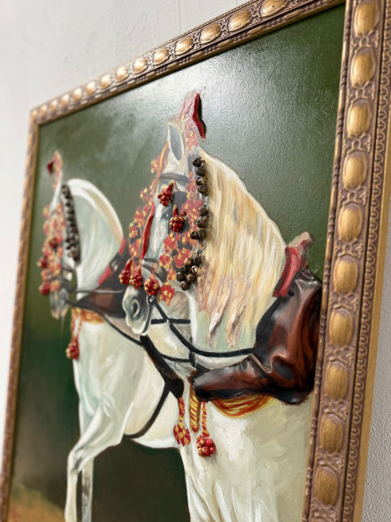 Pareja de caballos blancos al enganche,