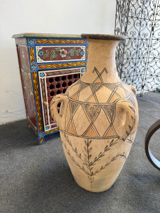 Gran ánfora de 4 asas pintada y decorada estilo beréber...