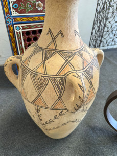 Gran ánfora de 4 asas pintada y decorada estilo beréber... 2