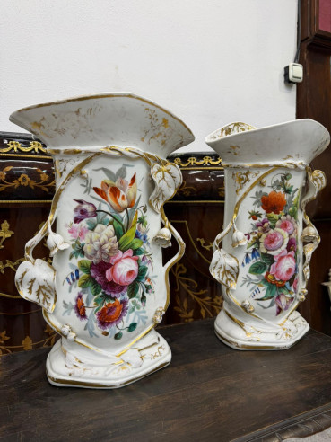 Gran pareja de jarrones isabelinos S. XIX,