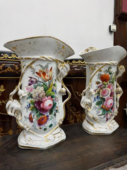 Gran pareja de jarrones isabelinos S. XIX,