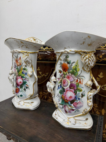 Gran pareja de jarrones isabelinos S. XIX,