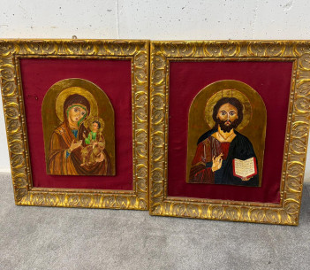 Veneración de Virgen María con el Niño Jesús y Cristo...