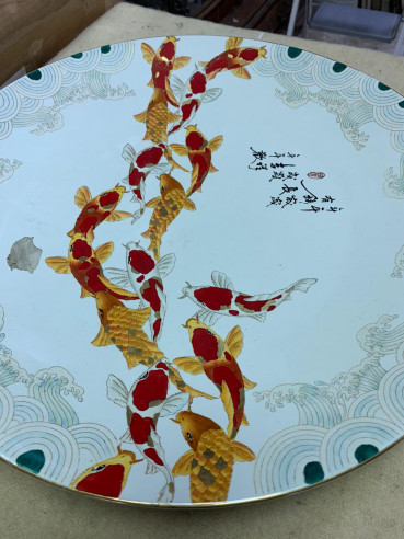 Plato oriental de porcelana