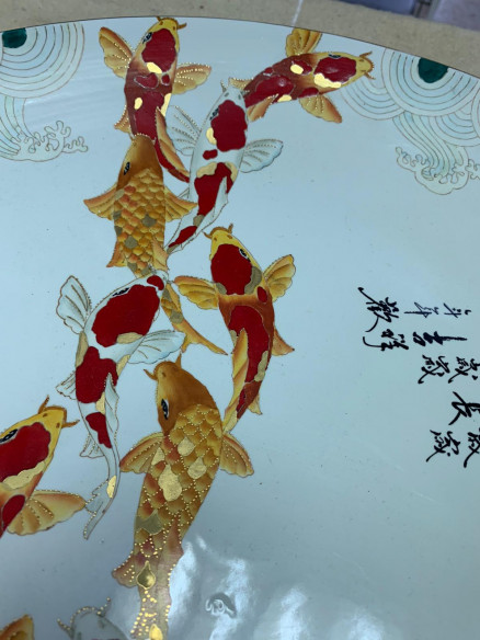 Plato oriental de porcelana