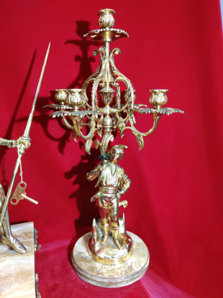 Reloj de bronce con guarnición Don Quijote y Sancho Panza