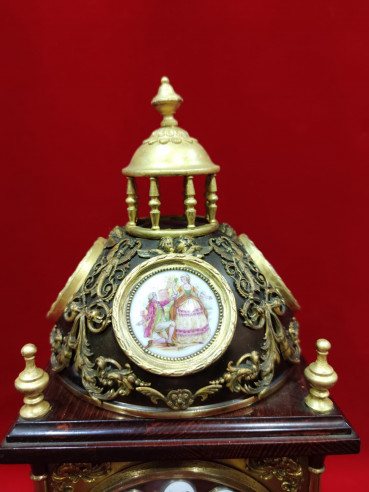 Reloj de mesa decorativo