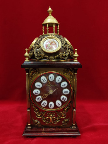 Reloj de mesa decorativo