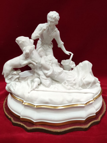 Figura de porcelana biscuit