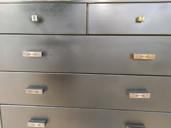 Taquillón cajonera con marquetería