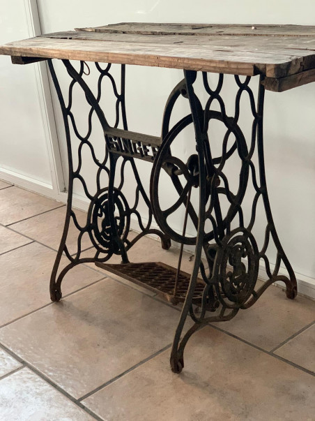 Pie de máquina Singer