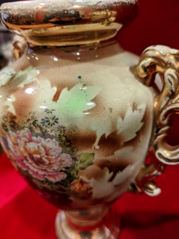 Jarrones de porcelana pintados a mano