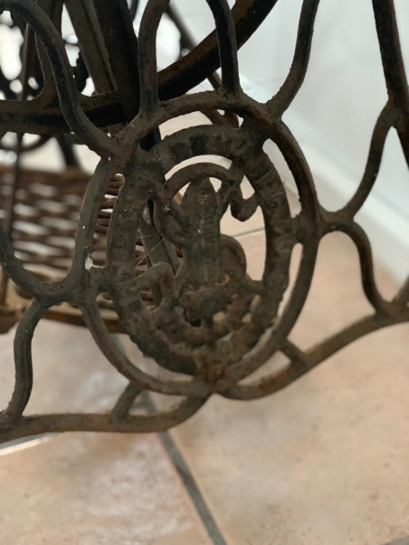 Pie de máquina Singer