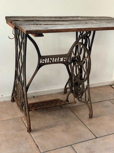 Pie de máquina Singer