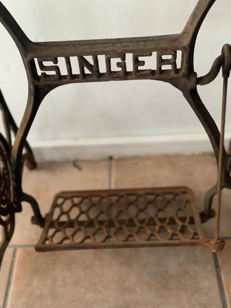 Pie de máquina Singer