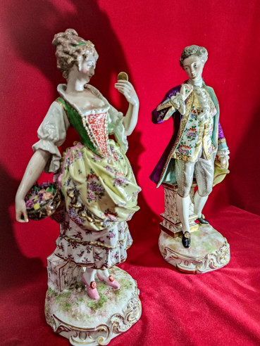 Porcelana antigua hombre y mujer