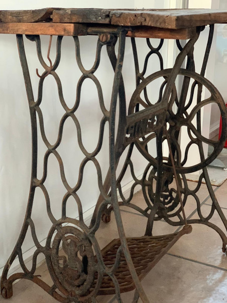 Pie de máquina Singer