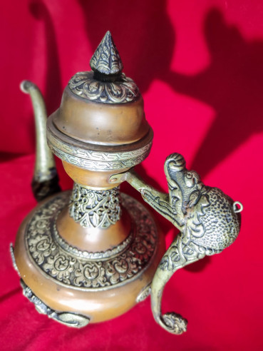 Tetera antigua metal árabe