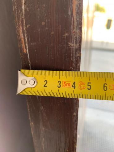 Puerta de entrada en madera