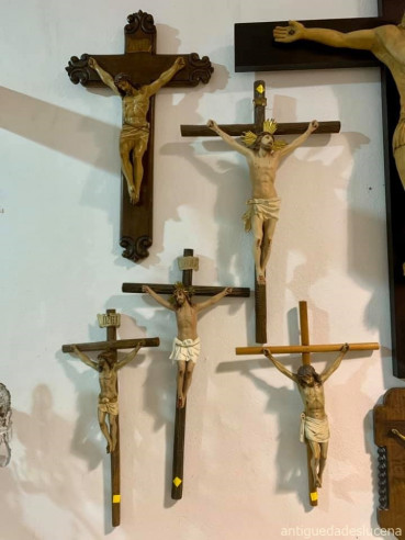 Cristos crucificados