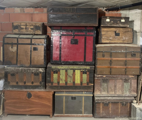 Variedad de baúles