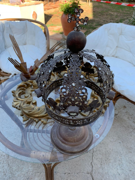 Corona Napolitana de bronce