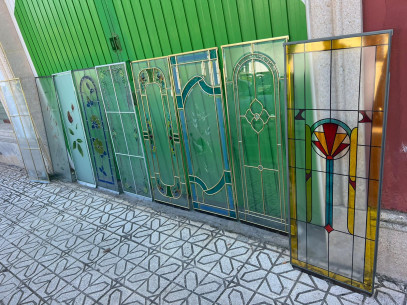 Cristaleras de colores emplomadas