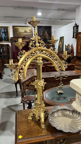 Candelabro de bronce