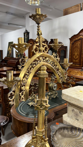 Candelabro de bronce