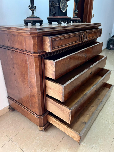 Cómoda Francesa Luis Felipe