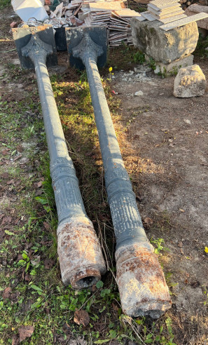 Columnas antiguas en fundición