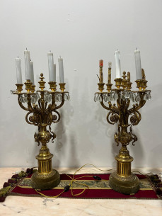 Antiguos candelabros de época
