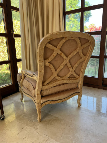 Sillón Alfonsino de gran tamaño.